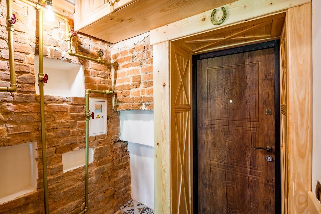 Nice Apartment Near Rynok Square Є Кондиціонер Світла Не Вимикали ลวีฟ ภายนอก รูปภาพ